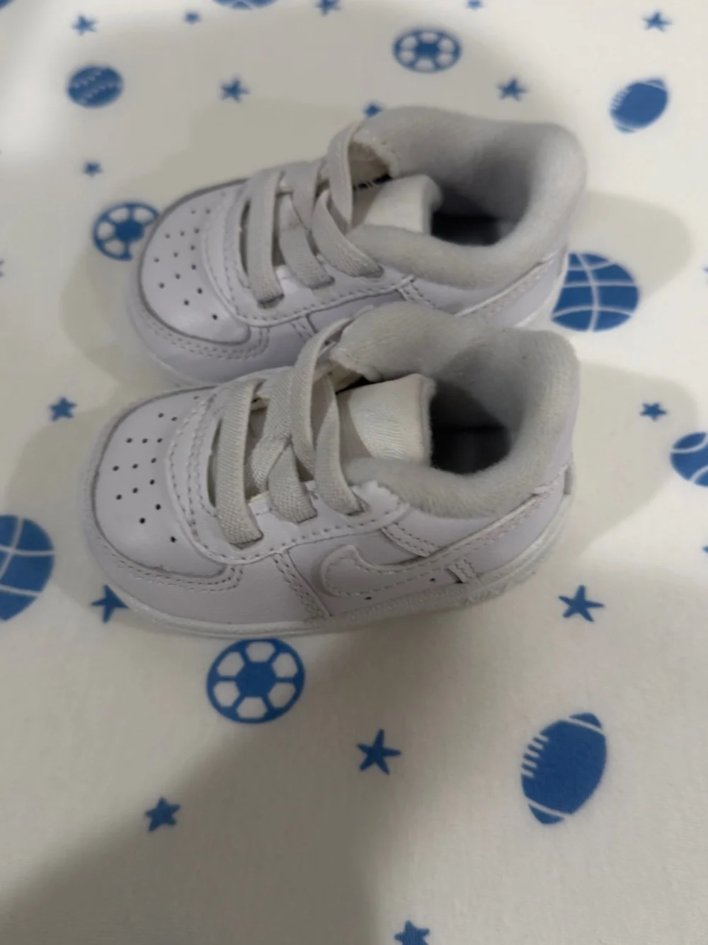 Nike Toddler White Lace-Up Sneakers